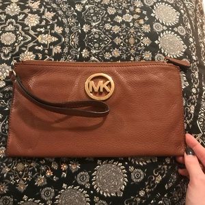 Micheal Kors wristlet